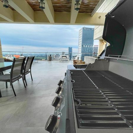 Beautiful Penthouse W/Amazing View, Prime Location Apartment Ramat Gan Bagian luar foto