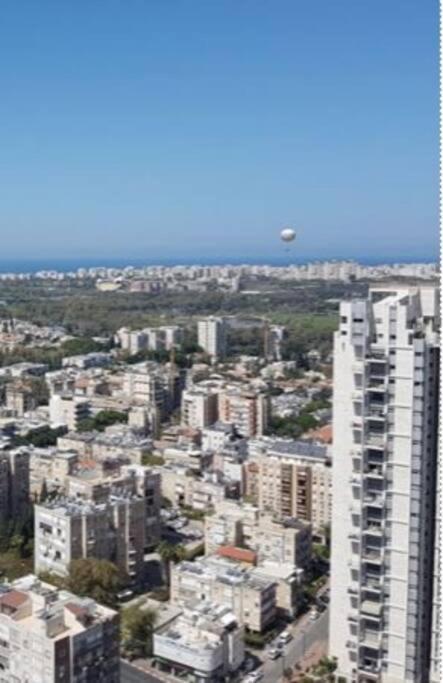 Beautiful Penthouse W/Amazing View, Prime Location Apartment Ramat Gan Bagian luar foto