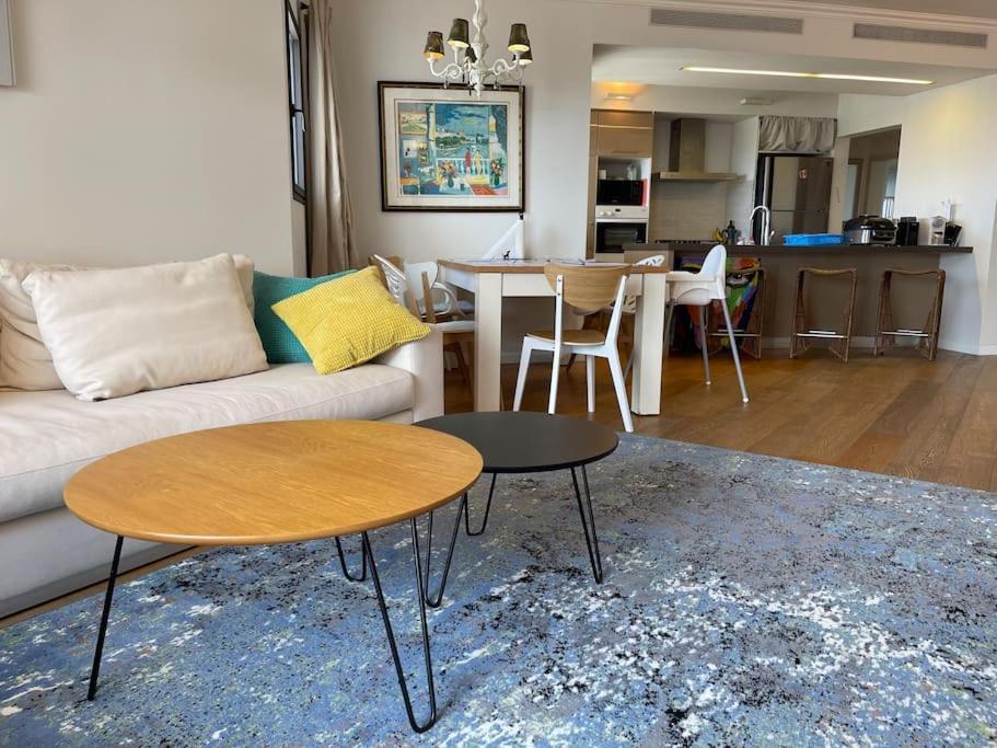 Beautiful Penthouse W/Amazing View, Prime Location Apartment Ramat Gan Bagian luar foto