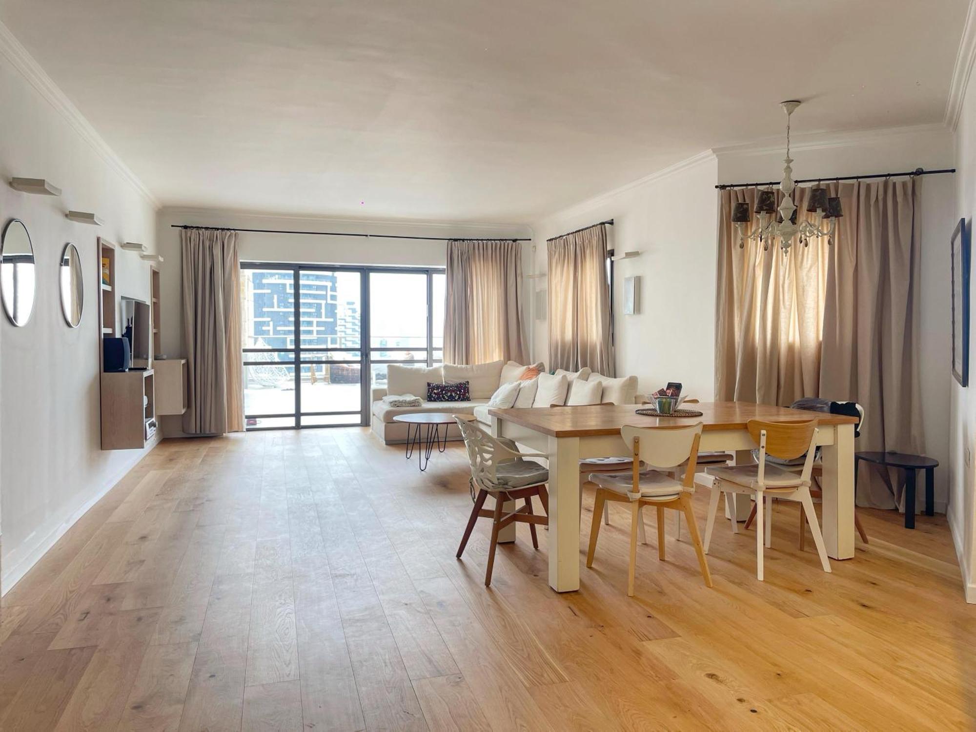 Beautiful Penthouse W/Amazing View, Prime Location Apartment Ramat Gan Bagian luar foto